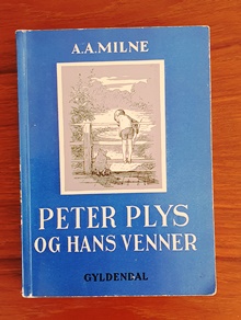 Legetoj Peter Plys blaa 2021