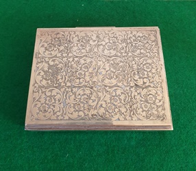 Solv cigaretskrin med ciseleringer 2021