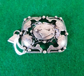 Solv broche med fisk 2021